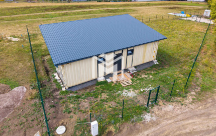 BÝVANIE INAK I DOM NA 923 M² POZEMKU I CHRASTNÉ