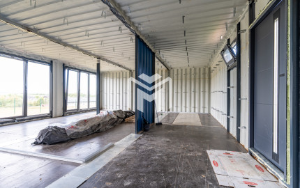 BÝVANIE INAK I DOM NA 923 M² POZEMKU I CHRASTNÉ
