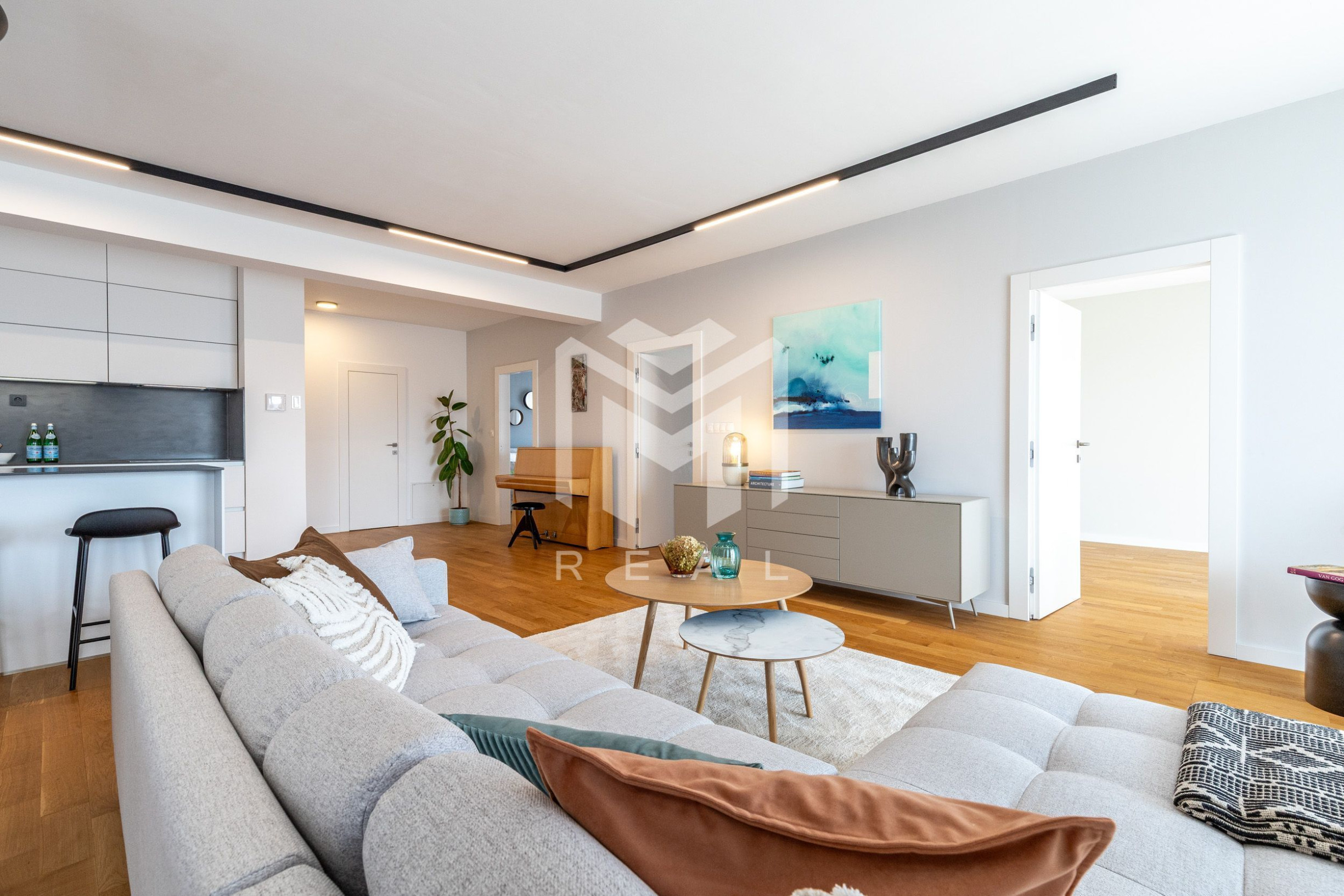 LUXUSNÝ 4-IZBOVÝ BYT S VEĽKOU TERASOU (50 m²) – POD ŠIANCOM, KOŠICE